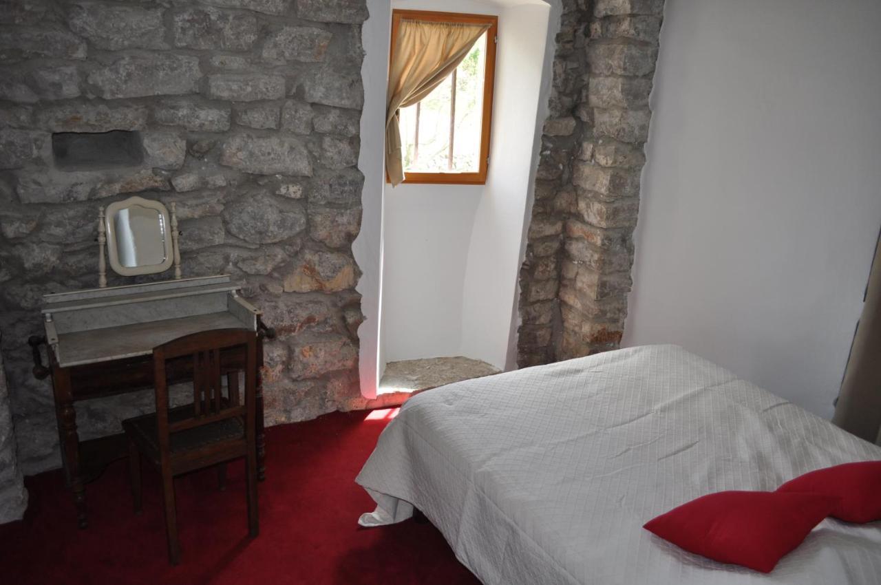 Domaine De Blancardy Hotel Moules-et-Baucels Bagian luar foto